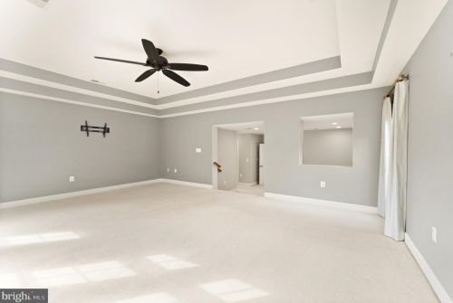 43530 Butler Pl, Leesburg VA 20176-7428 exterior