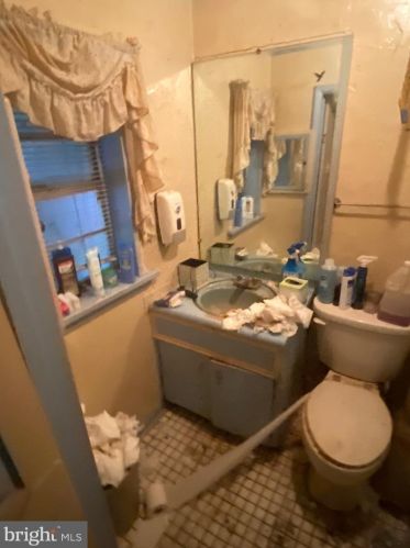 810 Kohn St, Norristown PA  19401-3742 exterior