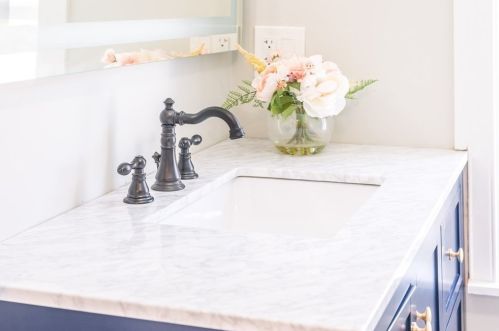 24 Mapledale Pl, Swampscott MA  01907-2038 exterior