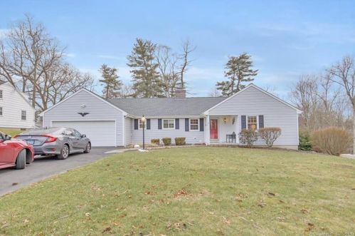 24 Cleveland St, Plainville CT  06062-1227 exterior