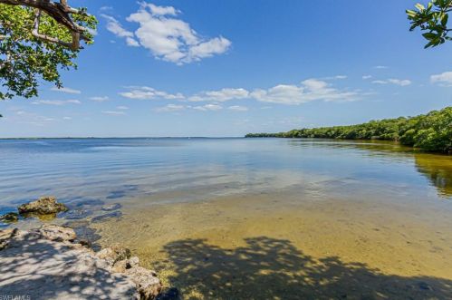 3471 Papaya St, Saint James City FL  33956-2573 exterior