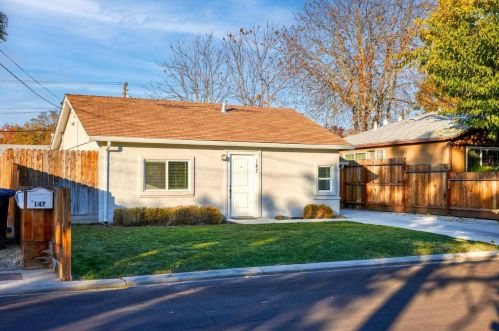 147 Drake Ave, Modesto CA  95350-4518 exterior