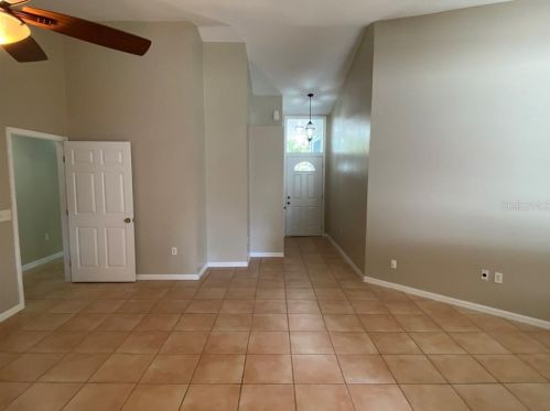 2734 Oak Dr, Apopka, FL 32703-4855