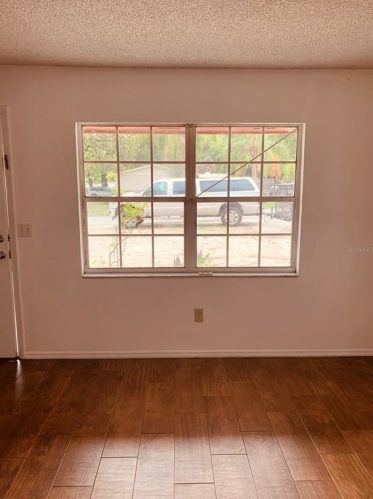 921 Cass St, Deland, FL 32720-6508