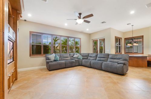 4115 Artesa Dr, Boynton Beach FL  33436-2628 exterior