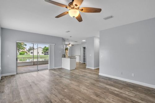 8632 Windy Cir, Boynton Beach FL  33472-5125 exterior