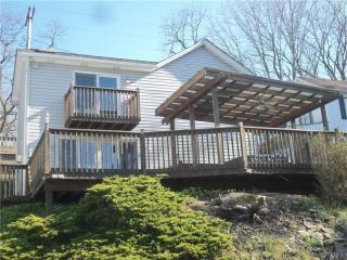 304 Beallsville Rd, Bentleyville, PA 15314-1509