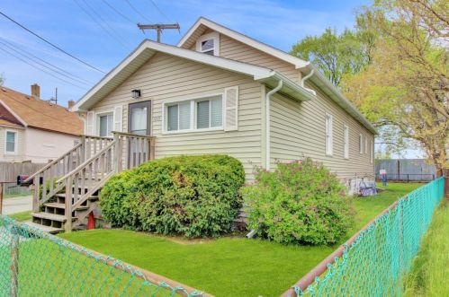 1217 Summer St, Hammond, IN 46320-2210