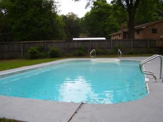 710 Bison St, Pensacola, FL 32514-1508