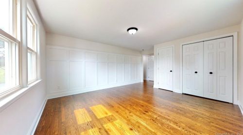 45 Kirkside Ave, Milford CT  06460-5919 exterior