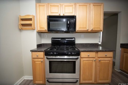 9659 Primrose Dr, Riverside CA 92503-4277 exterior