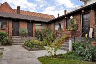 736 Olive St, Seattle WA  98122-2233 exterior