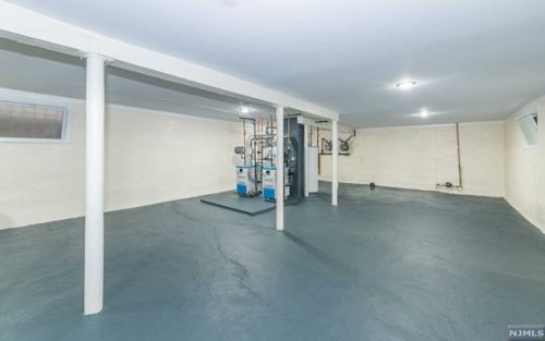 535 Clinton St, East Orange NJ  07018-1031 exterior