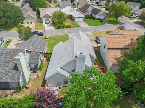 1927 Patrician Way, Fort Walton Beach FL  32547-1036 exterior