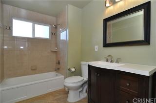 20208 Lassen St, Chatsworth, CA 91311-5446