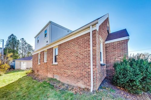 1831 Morgan Ave, Milwaukee WI 53207-3663 exterior