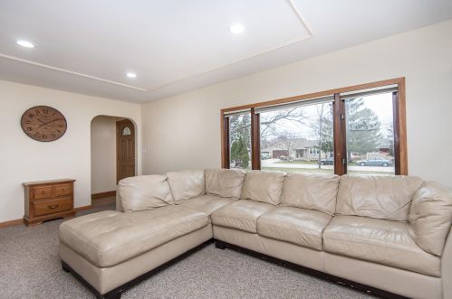 721 Main St, Waterford, WI 53185-4533