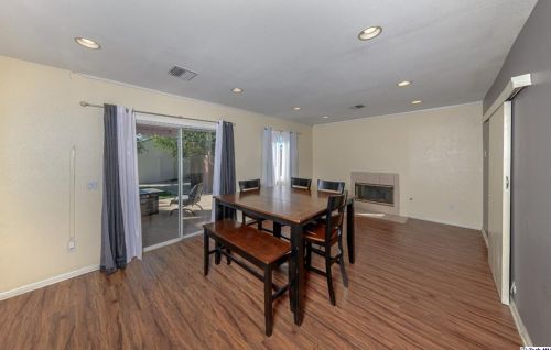 17536 Saticoy St, Van Nuys CA 91406-2333 exterior