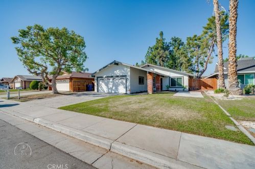 4320 Sugar Cane Ave, Bakersfield, CA 93313-2943