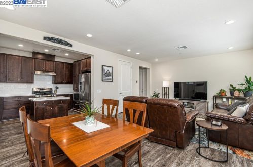 1728 Catalina Ct, Livermore CA  94550-6413 exterior
