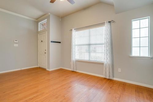 1721 Castle Creek Dr, Oak Point TX  75068-4879 exterior