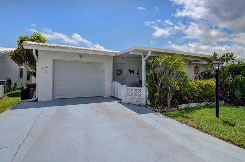 1716 19th Dr, Boynton Beach, FL 33426-6422