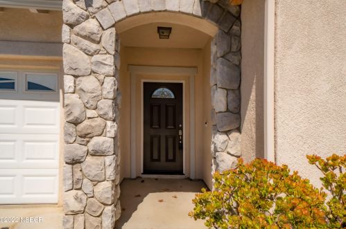 839 Sloan Ter, Santa Maria, CA 93455-7462
