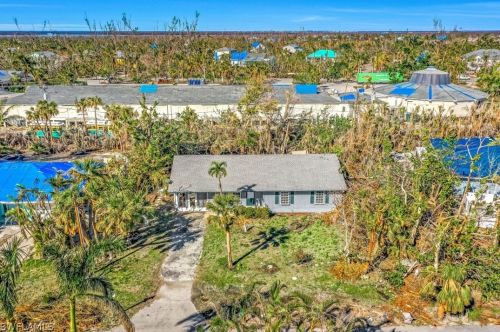 1932 Roseate Ln, Sanibel, FL 33957-4014
