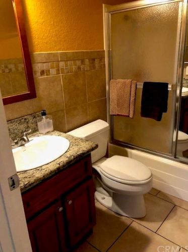 718 Idyllwild Ave, Rialto CA  92376-4816 exterior