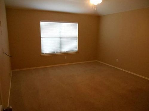 2811 Briarbrook Dr, Seagoville TX  75159-1445 exterior