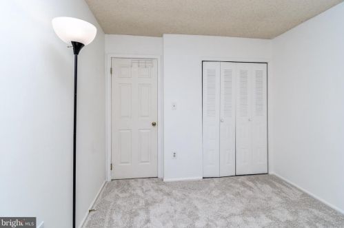 48 Drewes Ct, Lawrence Township NJ  08648-2634 exterior