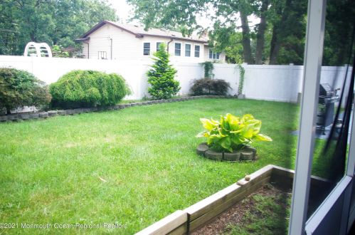 536 Elwood St, Lacey NJ  08731-2106 exterior