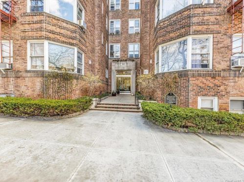 3810 Greystone Ave, Bronx NY  10463-1903 exterior
