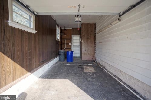 8 Brentwood Rd, Camp Hill PA  17011-2503 exterior