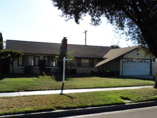 831 Wayside St, Anaheim, CA 92805-5444
