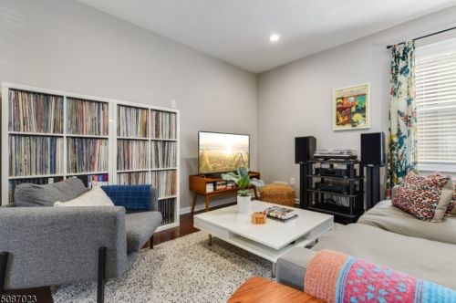 180 Fairview Ave, South Orange NJ  07079-2525 exterior