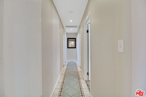 840 Moffatt Cir, Simi Valley CA  93065-5633 exterior