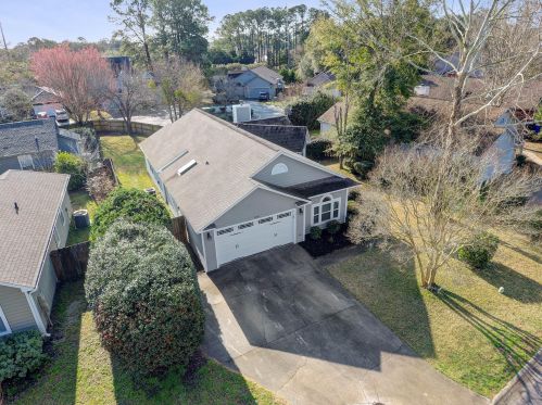 1309 Pilsdon Crst, Mount Pleasant SC  29464-3822 exterior