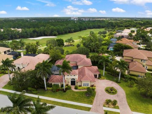 7834 Classics Dr, Naples FL  34113-3043 exterior