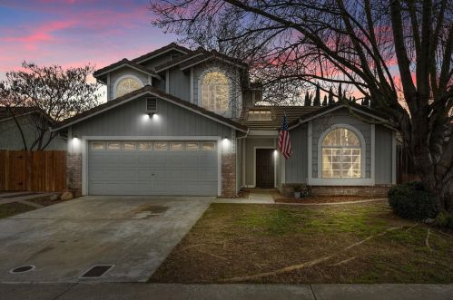 15530 Lottie Way, Lathrop CA  95330-9475 exterior