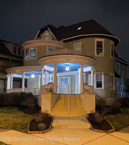 401 2nd Ave, Tinton Falls NJ  07712-6142 exterior