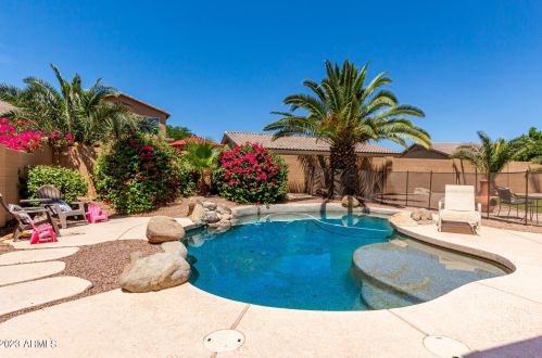 712 Ebony Way, Chandler AZ  85248-4445 exterior