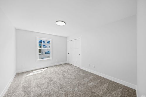 1108 Beacon Dr, Mishawaka IN  46544-6288 exterior