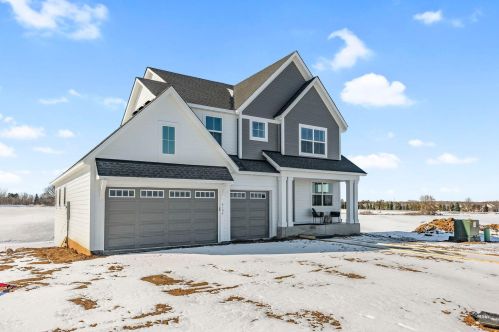 4194 Gable Ln, Saint Paul, MN 55129-5349