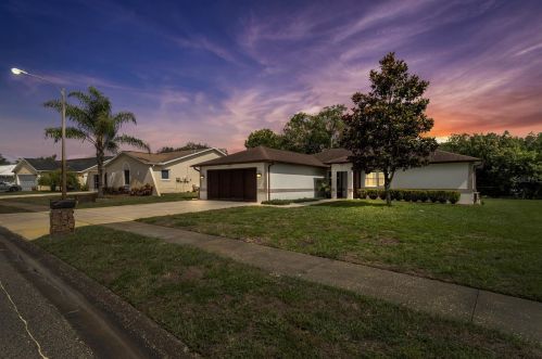 12424 Smokey Dr, Port Richey, FL 34669-2726