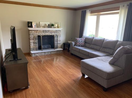 820 Tyler Ave, Dyer, IN 46311-1033