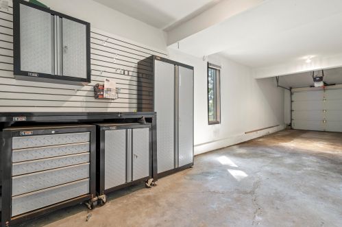 12904 Colony Dr, Thiensville WI  53097-2302 exterior