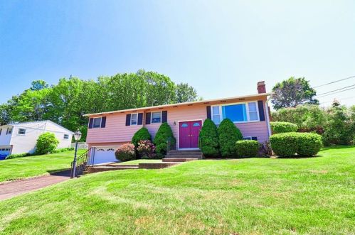 100 Split Rock Dr, Waterbury, CT 06706-2443