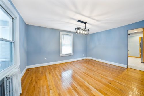 38 Madison Ave, Avenel NJ  07001-1445 exterior