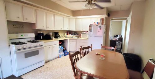 711 Carlisle St, New Castle PA 16101-2308 exterior